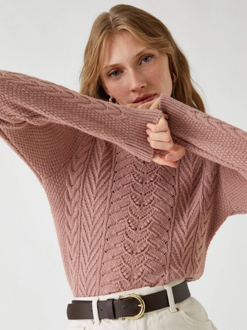Camisola Tricotada Detalhada