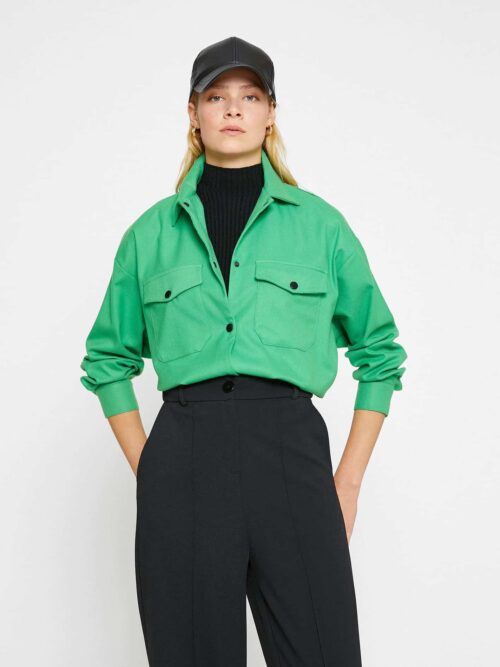 Camisa de Manga Comprida com Bolso e Fecho de Molas