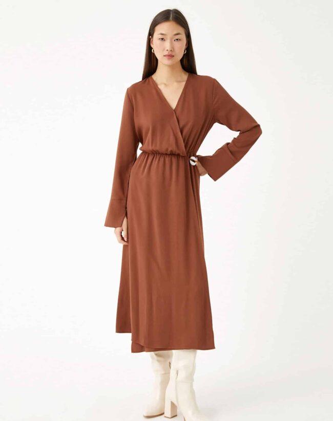 Vestido de Comprimento Médio com Detalhes de Botões Envolventes. - Image 3