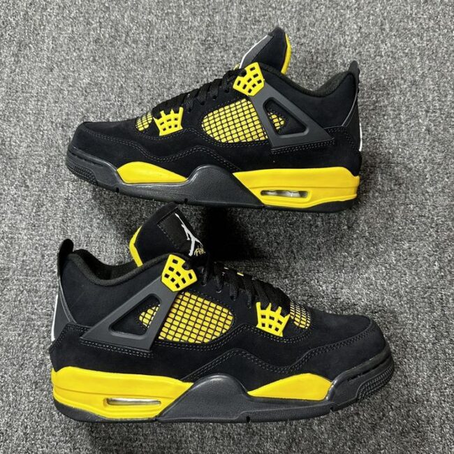 Air Jordan 4 Retro Thunder - Image 2