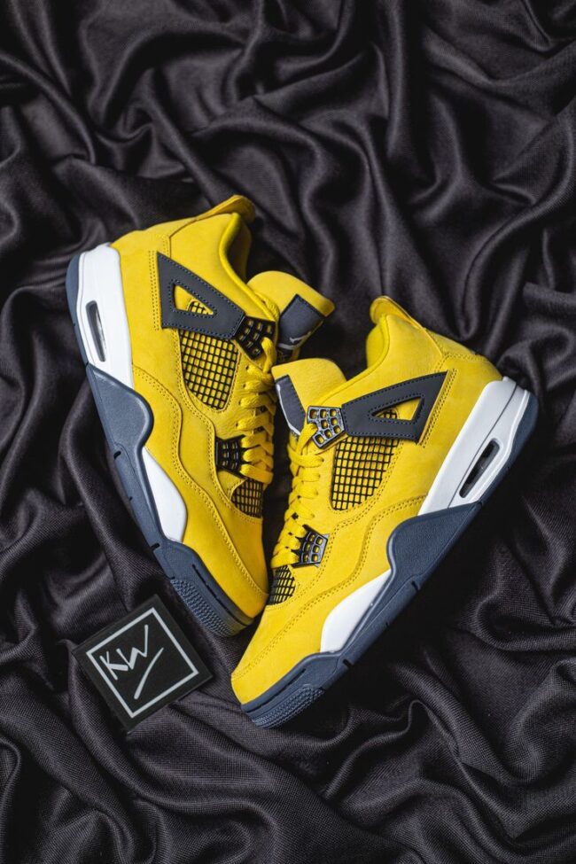 Air Jordan 4 Retro Tour Yellow (Lightning) - Image 3