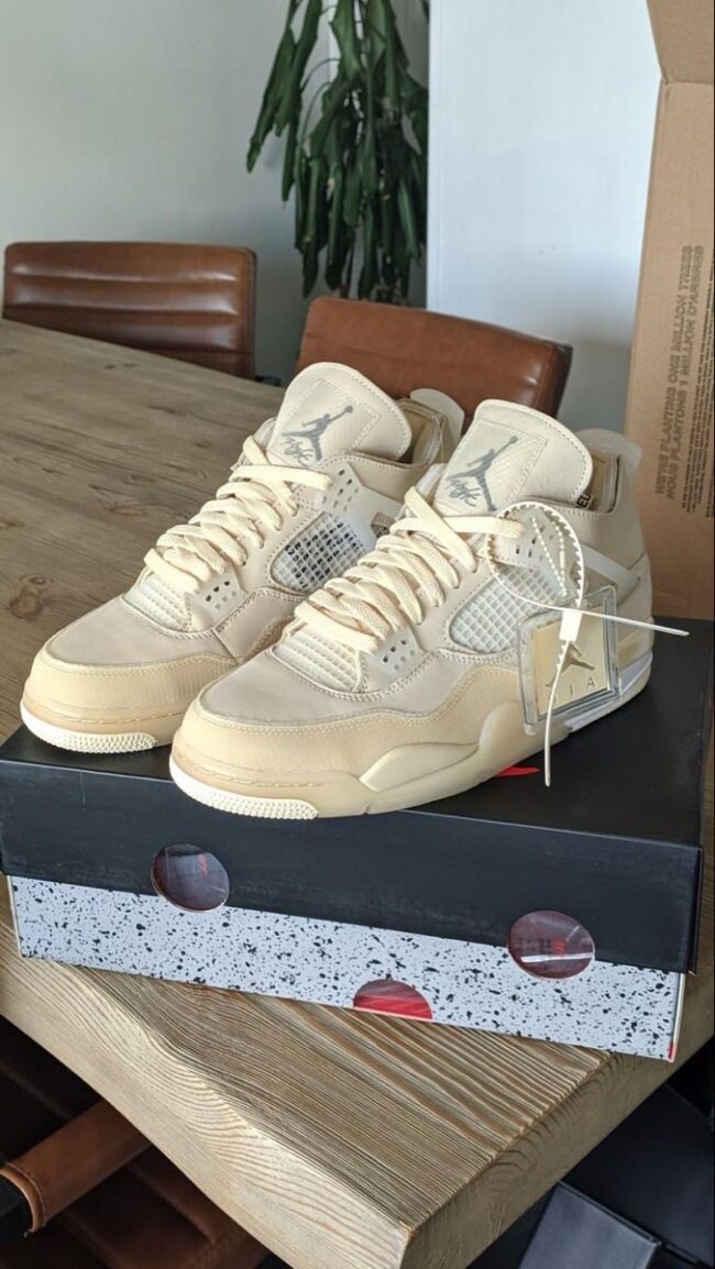 Air Jordan 4 Retro Off-White Sail - Image 2