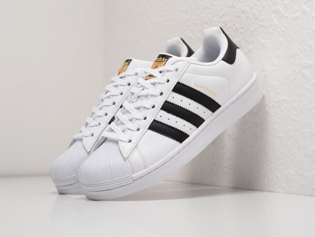 Adidas Superstar
